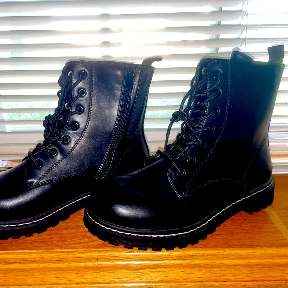 Torrid size 11.5W combat boots
